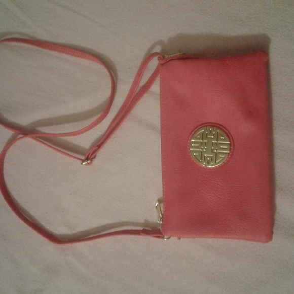 Crossbody/Wrisrlet - Picture 2 of 3